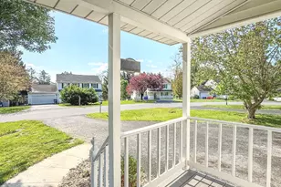 3910 Red Leaf Ct, Point of Rocks, MD 21777 - Photo 5