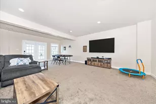 9680 Ethan Ridge Dr, Frederick, MD 21704 - Photo 5