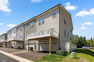 231 Bel Aire Ln, Frederick, MD 21702 - Photo 3
