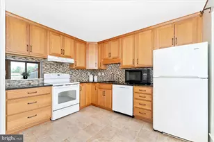 5751 Sunset View Ln, Frederick, MD 21703 - Photo 3