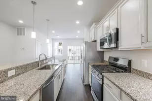 527 E 7th St, Frederick, MD 21701 - Photo 3