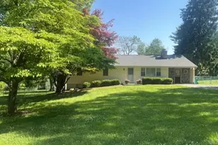 9712 Thompson Dr, Ijamsville, MD 21754 - Photo 3