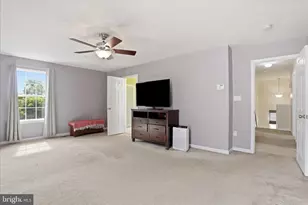 2113 Infantry Dr, Frederick, MD 21702 - Photo 33