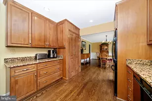 8604 Burnt Hickory Cir, Frederick, MD 21704 - Photo 11