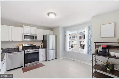 6203 Cliffside Terrace, Frederick, MD 21701 - Photo 5