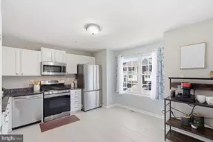 6203 Cliffside Terrace, Frederick, MD 21701 - Photo 5
