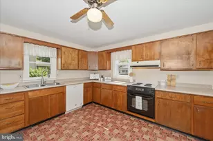 11205 Hessong Bridge Rd, Thurmont, MD 21788 - Photo 13