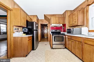 216 N Delaware Ave N, Brunswick, MD 21716 - Photo 13