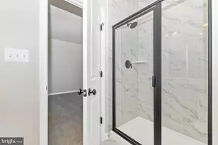 306 C Baughmans Ln, Frederick, MD 21702 - Photo 11