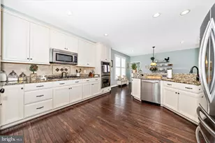748 Potomac View Pkwy, Brunswick, MD 21716 - Photo 11
