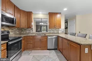 7069 Bradshaw Ct W, Frederick, MD 21703 - Photo 11