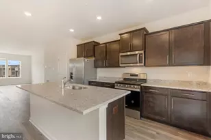 804 Bond St, Frederick, MD 21701 - Photo 13