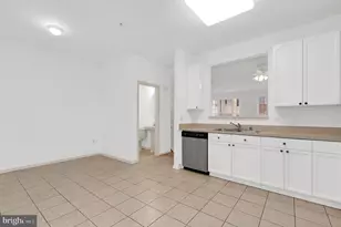 2495 Lakeside Drive, Frederick, MD 21702 - Photo 9