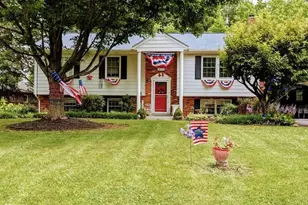 8111 Overlook Ct, Frederick, MD 21702 - Photo 1