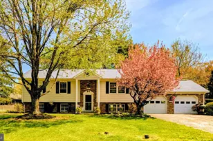 8111 Overlook Ct, Frederick, MD 21702 - Photo 1
