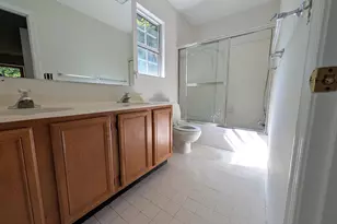 401 Westridge Cir, Mount Airy, MD 21771 - Photo 17