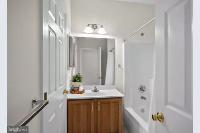 1031 Eastbourne Terrace, Frederick, MD 21702 - Photo 5