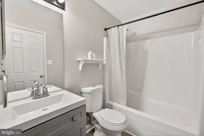 2572 Carrington Way, Frederick, MD 21702 - Photo 7