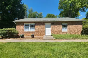 3318 Lowell Ln, Ijamsville, MD 21754 - Photo 3