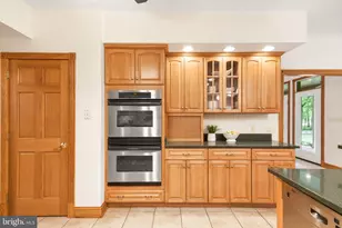 12048 Pleasant Walk Rd, Myersville, MD 21773 - Photo 11