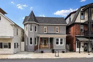8 S Maple Ave, Brunswick, MD 21716 - Photo 1