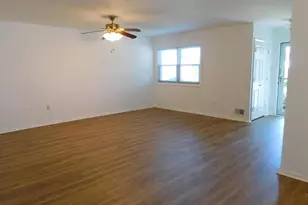 6985 Arbor Dr, Frederick, MD 21703 - Photo 5