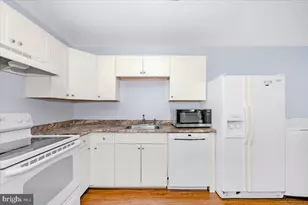 302 Manor Ct, Frederick, MD 21701 - Photo 11