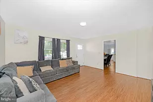 302 Manor Ct, Frederick, MD 21701 - Photo 3
