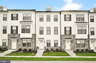 450 Herringbone Wy, Frederick, MD 21701 - Photo 3