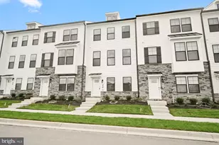 450 Herringbone Wy, Frederick, MD 21701 - Photo 3