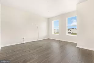 450 Herringbone Wy, Frederick, MD 21701 - Photo 17