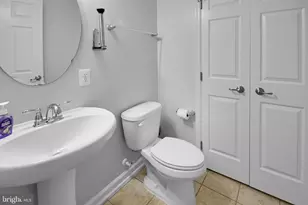 9611 Atterbury Ln, Frederick, MD 21704 - Photo 3
