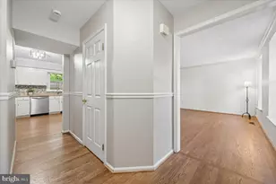 6396 Devonshire Ln, Frederick, MD 21703 - Photo 5