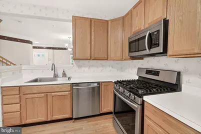 1740 Derrs Square E, Frederick, MD 21701 - Photo 13