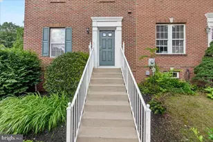 1740 Derrs Square E, Frederick, MD 21701 - Photo 3