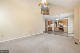 100 Crossing Pointe Ct, Frederick, MD 21702 - Photo 7