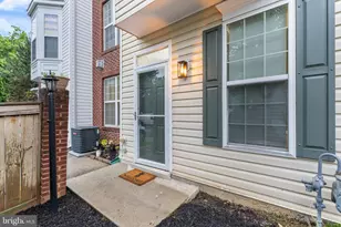 114 Featherstone Pl, Frederick, MD 21702 - Photo 9