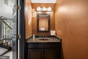 2425 Hunters Chase Ct, Frederick, MD 21702 - Photo 11