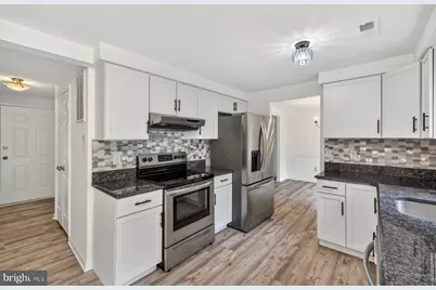 302 Spring Gate Court, Mount Airy, MD 21771 - Photo 17