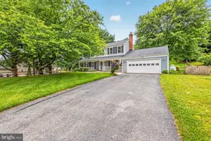 302 Spring Gate Ct, Mount Airy, MD 21771 - Photo 3