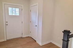 9001 Shady Pines Dr, Frederick, MD 21704 - Photo 5