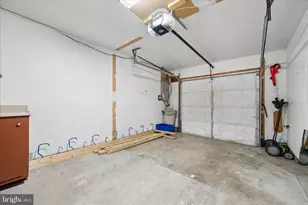 7115 Collinsworth Pl, Frederick, MD 21703 - Photo 45