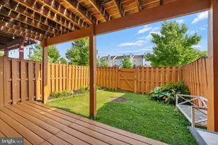 7115 Collinsworth Pl, Frederick, MD 21703 - Photo 47