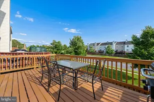 7115 Collinsworth Pl, Frederick, MD 21703 - Photo 17