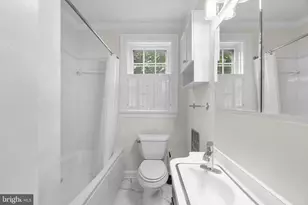 305 College Pl, Frederick, MD 21701 - Photo 39
