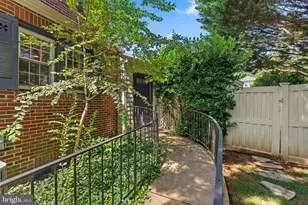305 College Pl, Frederick, MD 21701 - Photo 23