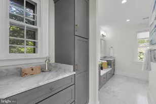 305 College Pl, Frederick, MD 21701 - Photo 33