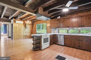 8209 Gambrill Park Rd, Frederick, MD 21702 - Photo 11