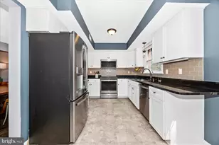 2412 Dunmore Ct, Frederick, MD 21702 - Photo 9