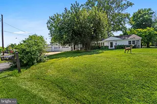 8214 Pembrook Ct, Frederick, MD 21704 - Photo 3